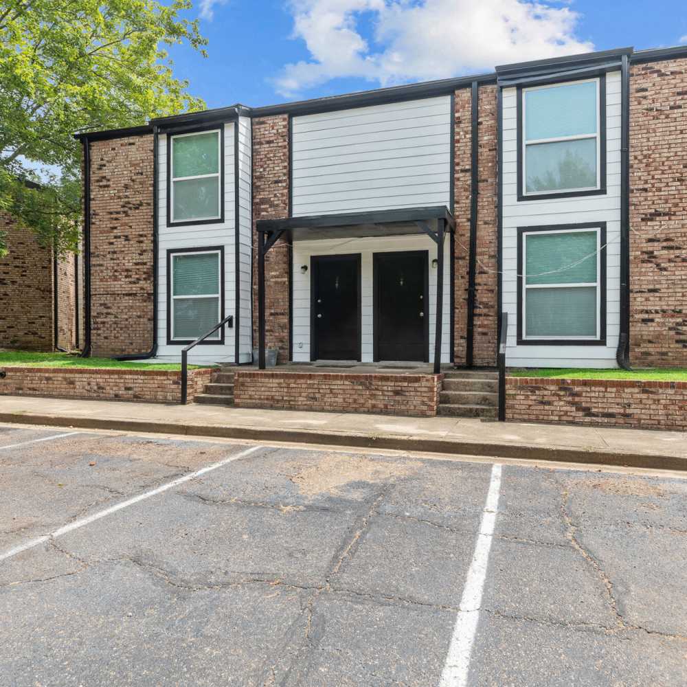 Apartment exterior at Commodore in Vicksburg, Mississippi