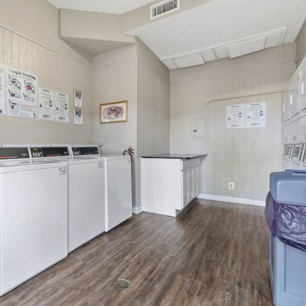 Cleburne Plaza offers a wide variety of amenities in Cleburne, Texas