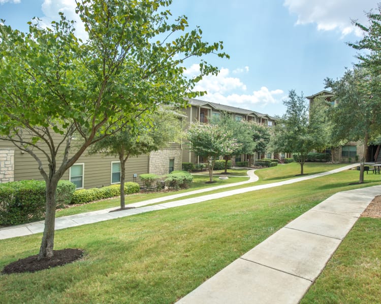 Walking paths at Arya Grove in Universal City, Texas