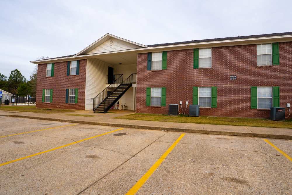 Apartment building at Hillside in Minden. LA