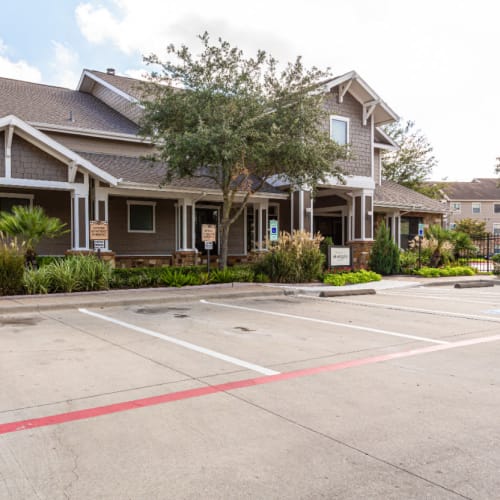 Resident referral bonus at Marquis at Katy in Katy, Texas