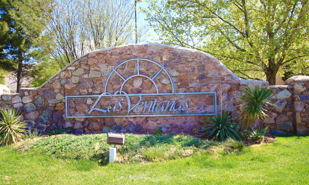 Property signage board at Las Ventanas in Alamogordo, New Mexico