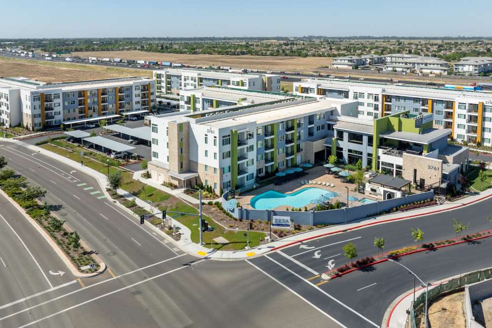 Aerial view of the communitry at Zeta Luxury Apartments in Sacramento, California