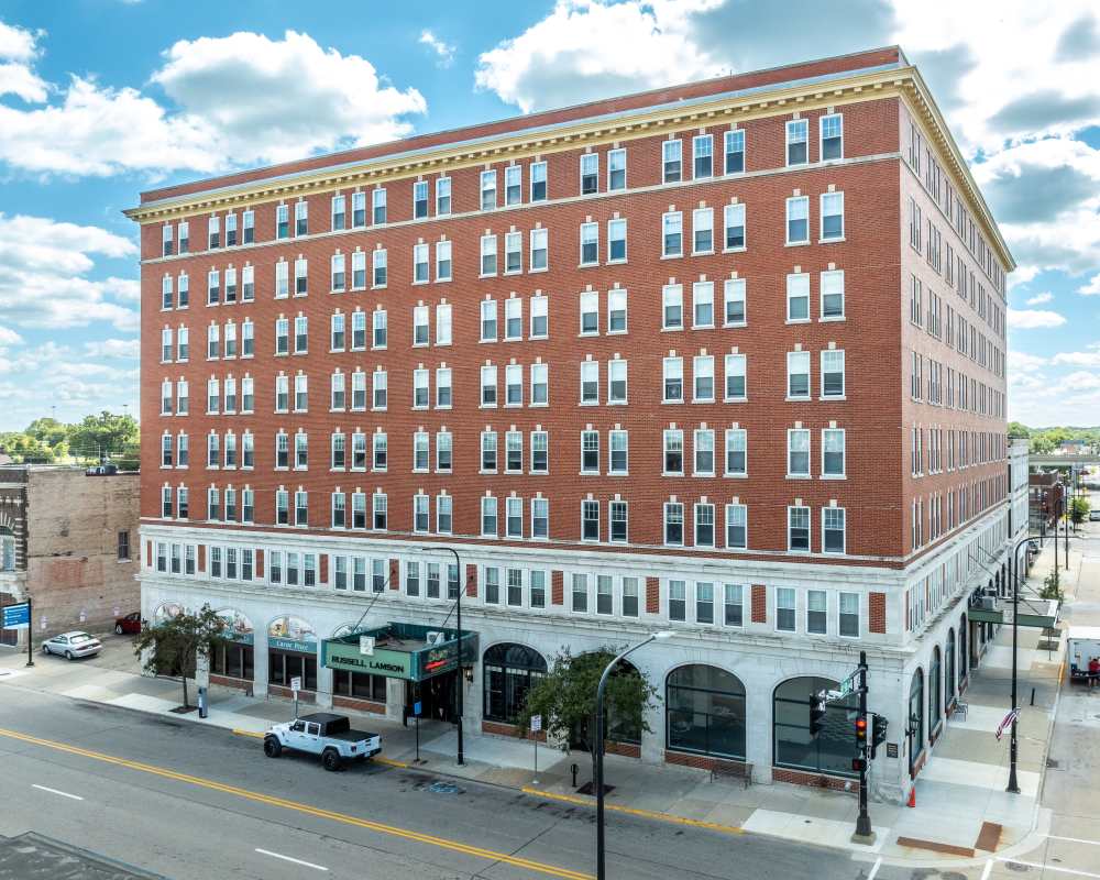 Entry at Russell Lamson in Waterloo, Iowa