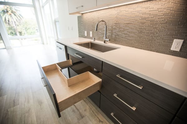 Modern and upgraded kitchen at 16 Powerhouse Apartments in Sacramento, California