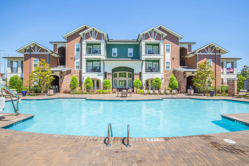 Inviting swimming pool at Preserve Parc in Ooltewah, Tennessee