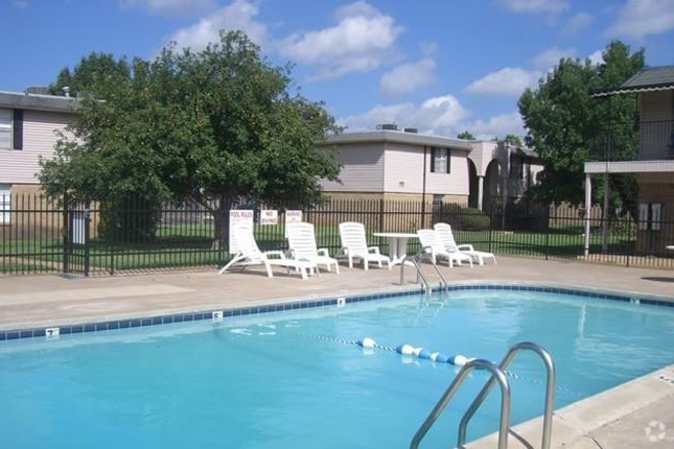 Reeds Landing Apartments 10 of 12