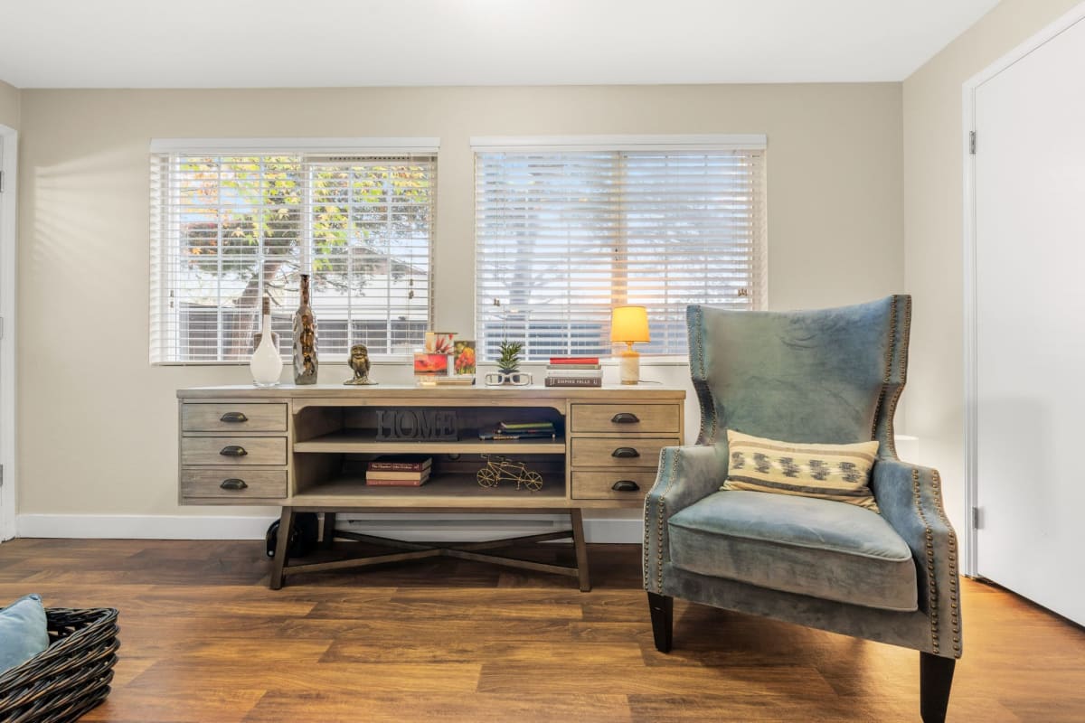 Apartment with wood-style floors at Indigo Springs, Kent, Washington