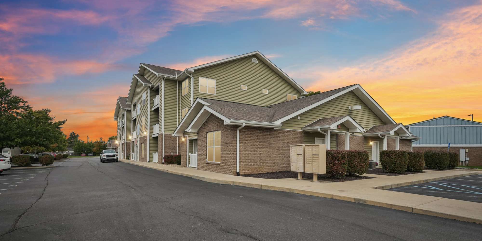 Comfortable apartments in The Enclave Apartments at Columbus. IN