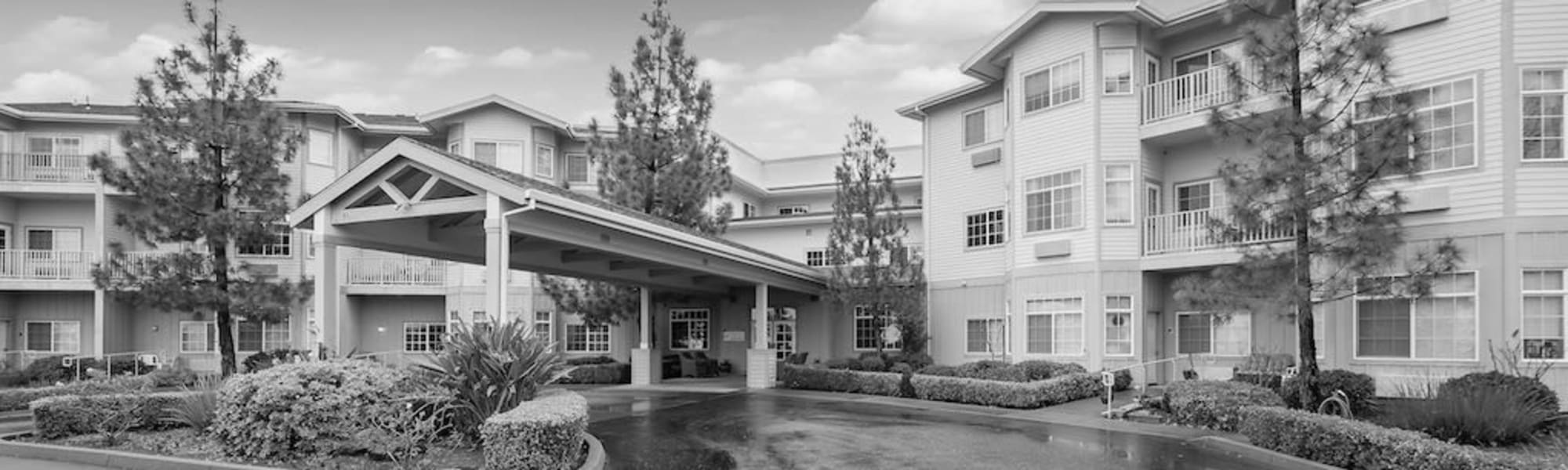 Gallery at Pacifica Senior Living Country Crest in Oroville, California.