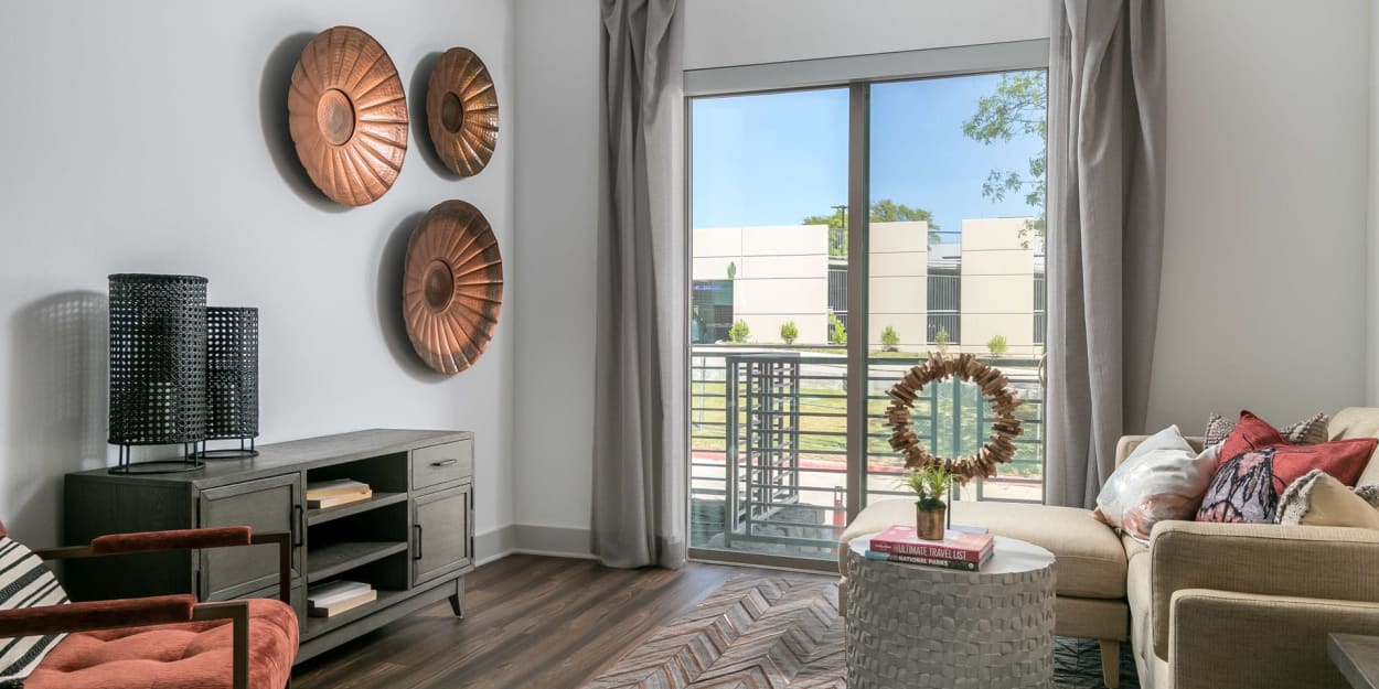 Apartment with wood-style flooring at Luxia Midtown Park, Dallas, Texas