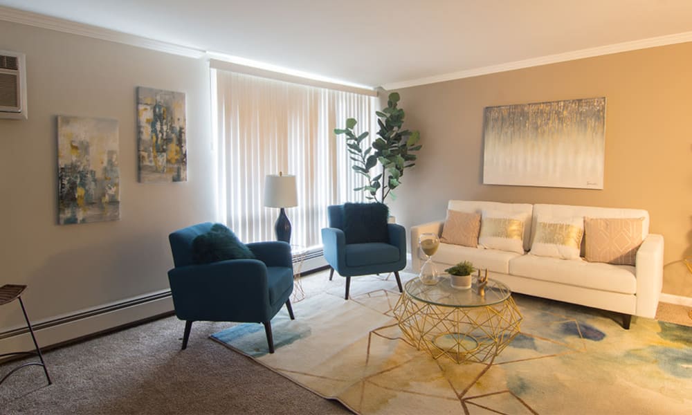 Photos & virtual tours of Windsor Lakes Apartment Homes Apartments in