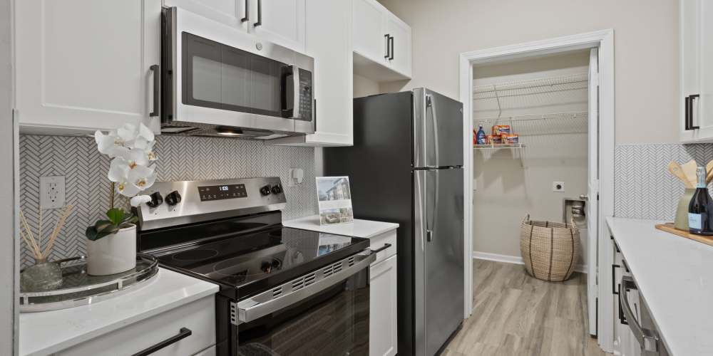 Kitchen laundry at Flatiron West Trade in Charlotte, North Carolina