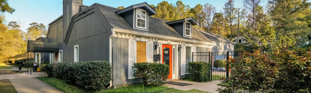 Exterior of the community clubhouse at The Residence at Patriot Place in Columbus, Georgia