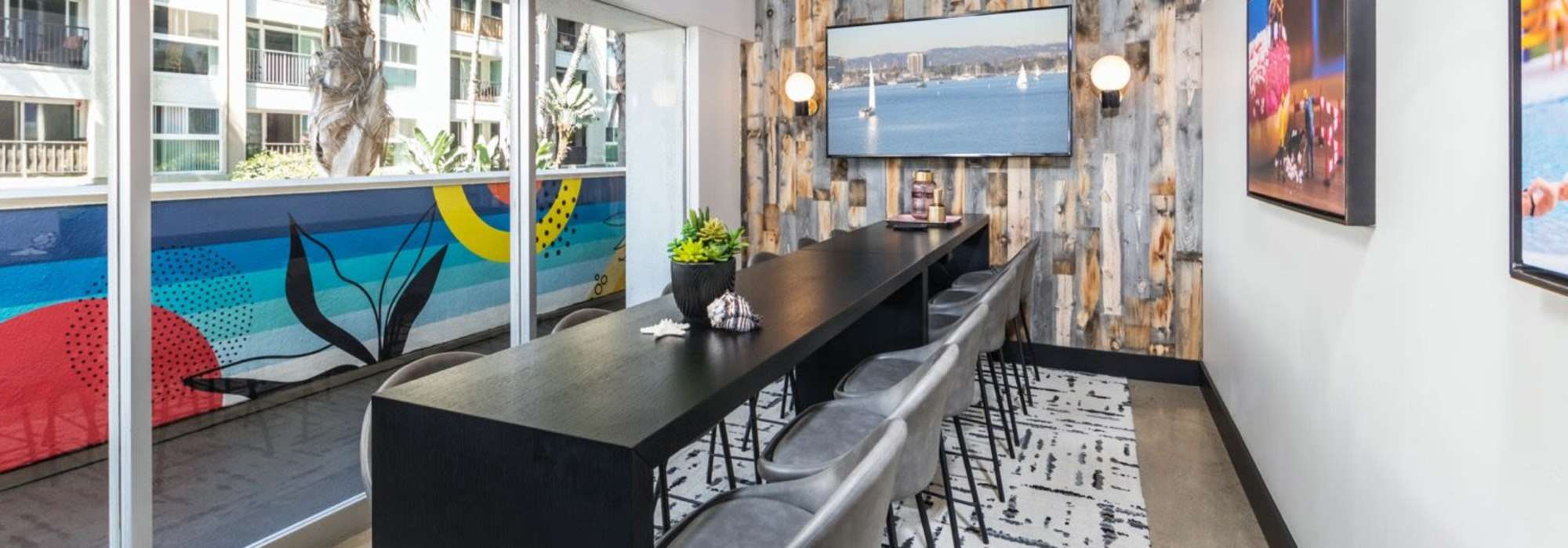 Schedule a Tour at 1900 Ocean Apartment Homes in Long Beach, California