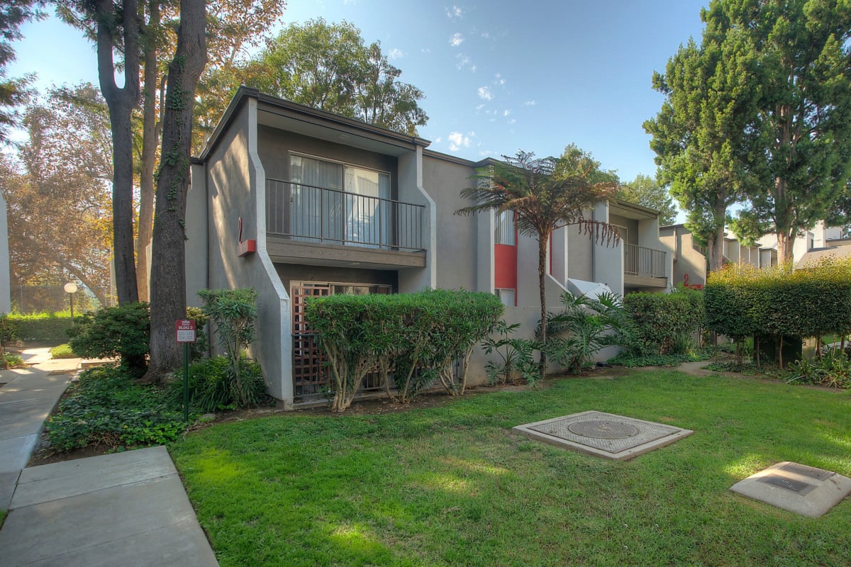 Lush landscaping at Los Feliz Village in Los Angeles, California