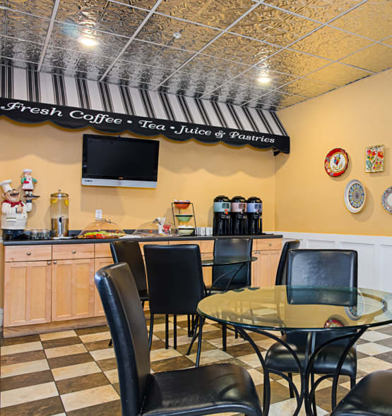 Nice dining table at Grand Villa of Melbourne in Florida