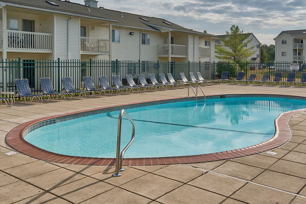 Photos & virtual tours of Steeplechase Apartments & Townhomes Apartments near Ottowa Hills, OH