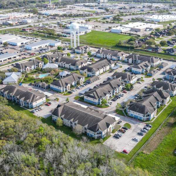 Explore the neighborhood around Residence at Lake Jackson in Lake Jackson, Texas