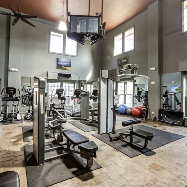 24-7 Fitness gym at London House Apartments in Lenexa, Kansas
