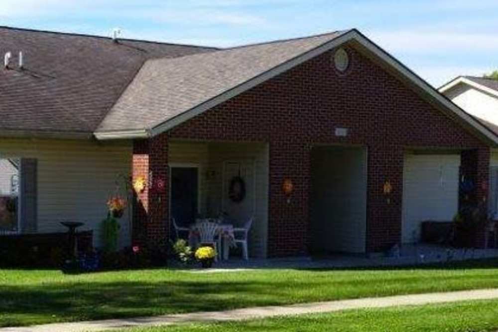 Property exterior at Forest Glen in Elwood, Indiana