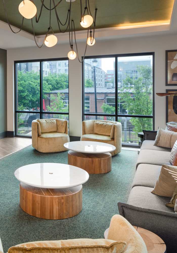 Community lounge area at Venable Durham Apartments in Durham, North Carolina