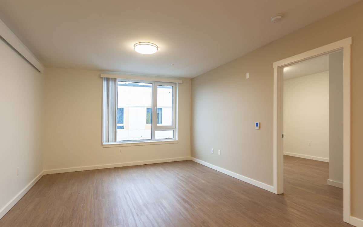 Unfurnished living room at Gardner House in Seattle,Washington