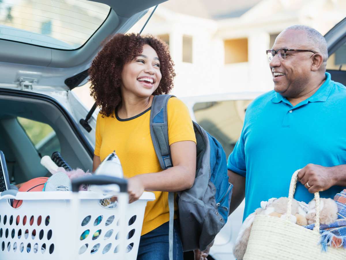 Student moving in at University Orchard in Salisbury, Maryland