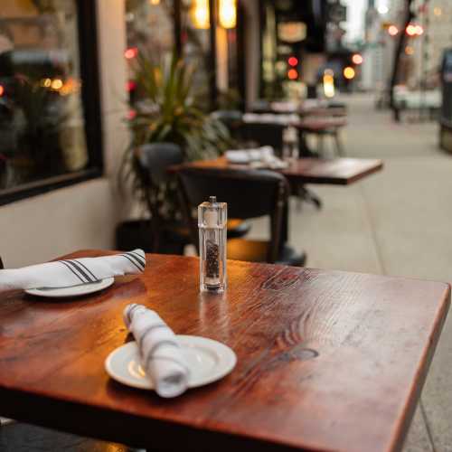 Cozy dining spot in the neighborhood near Edwards Crossing I in Beaver, West Virginia