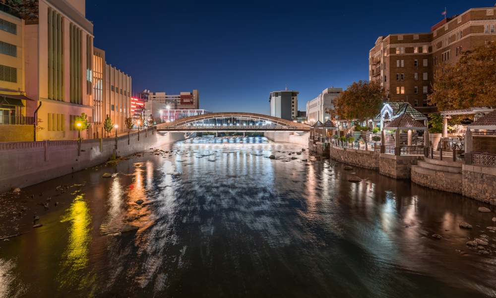 Resident enjoying drinks in a restaurant near Truckee River Terrace in Reno, Nevada