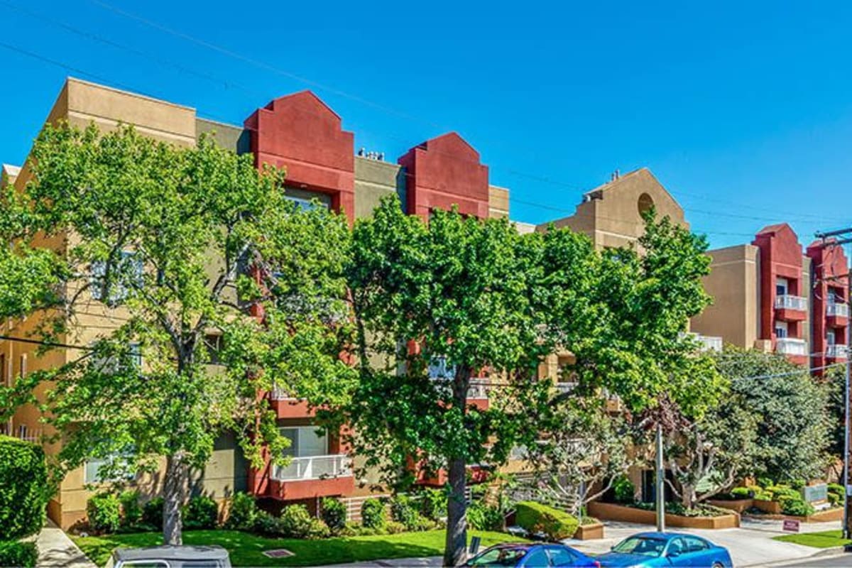 Apartments at Marlon Manor Apartments, Los Angeles, California