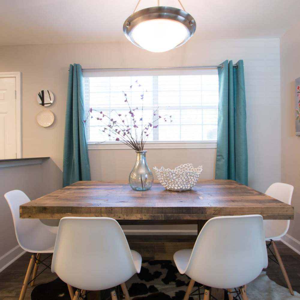 Dining area with window at Avonlea Westside in Atlanta, Georgia