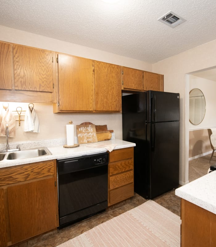 Affordable Apartments in Ridgeland, MS w/ Tennis Courts