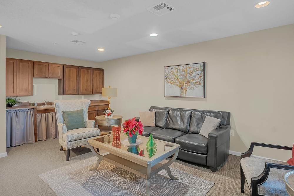 Lounge seating in clubhouse at Hartford Villas in Broken Arrow, Oklahoma
