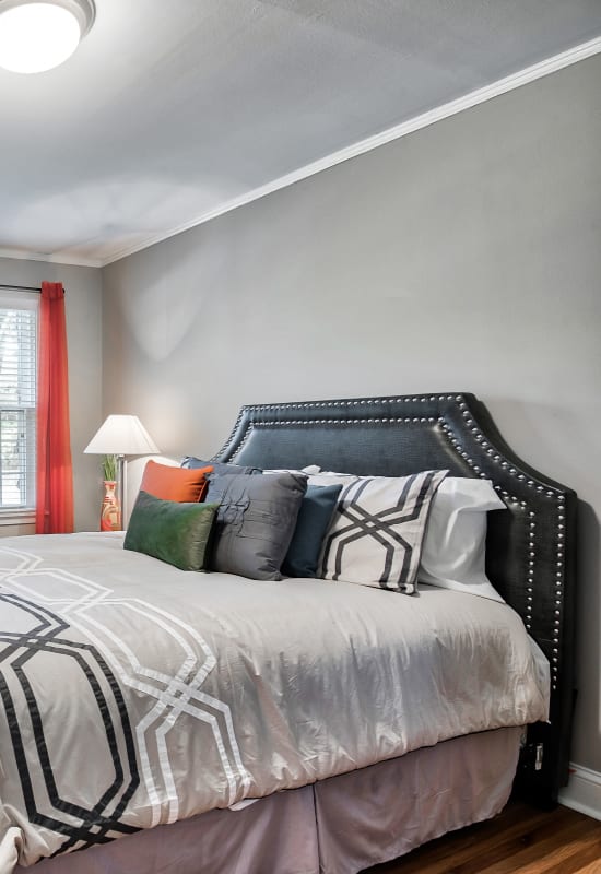 Large model bedroom at Georgian Woods in Memphis, Tennessee