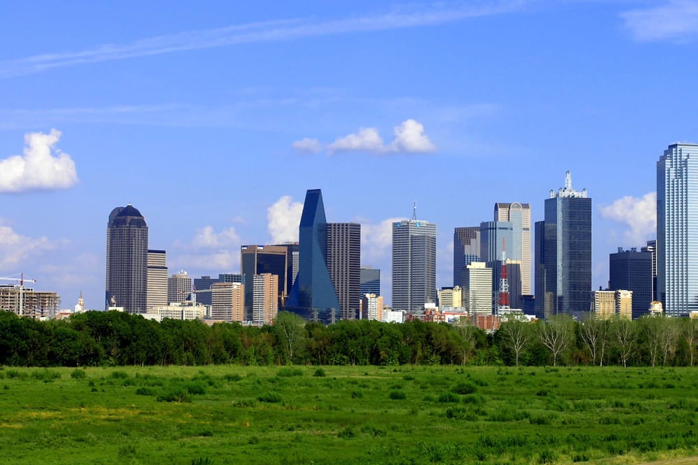 Buildings near Windsor in Dallas, Texas