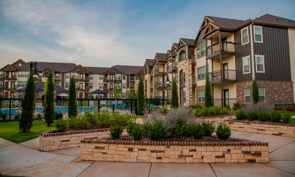 Exterior at Stonehorse Crossing Apartments in Oklahoma City, Oklahoma