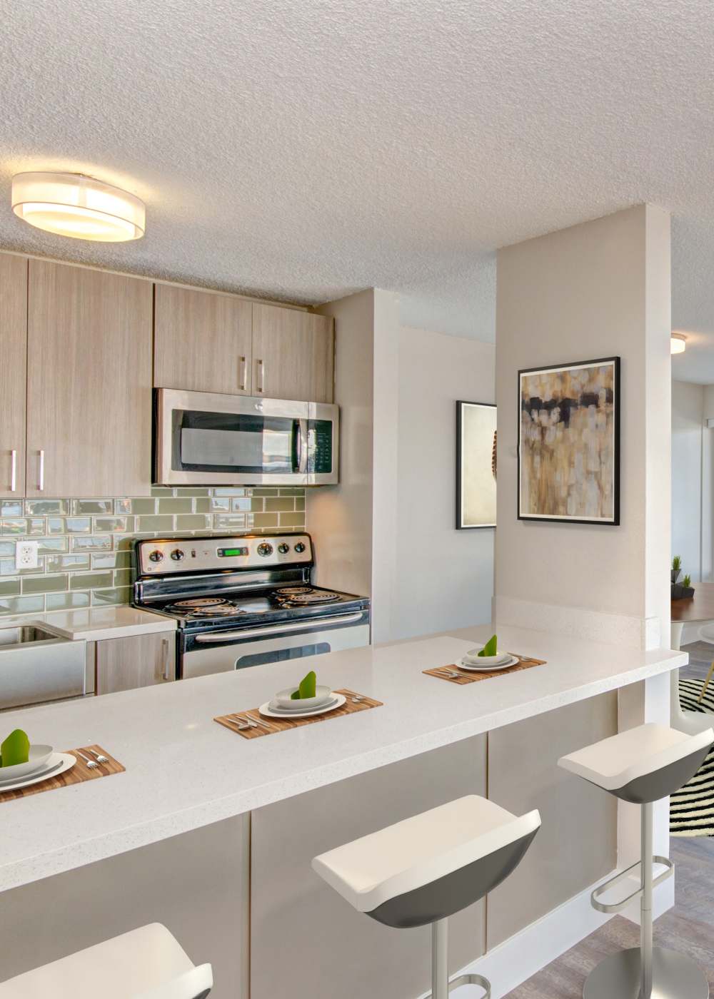 Apartments at Lakefront on Washington in Seattle, Washington