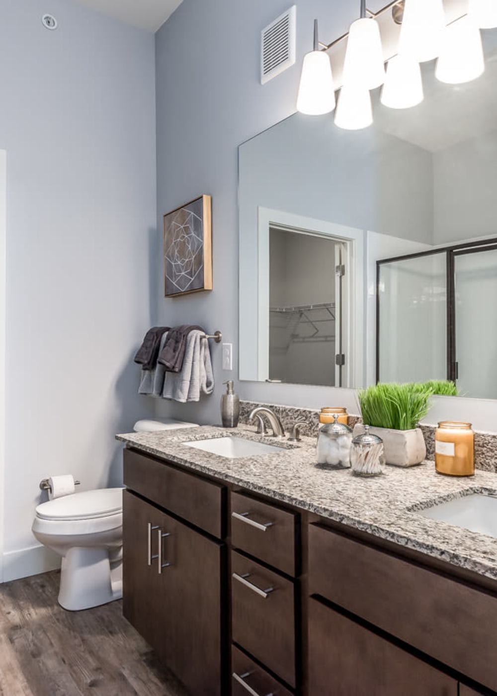 Bathroom at Echelon Luxury Apartments in Cincinnati, Ohio