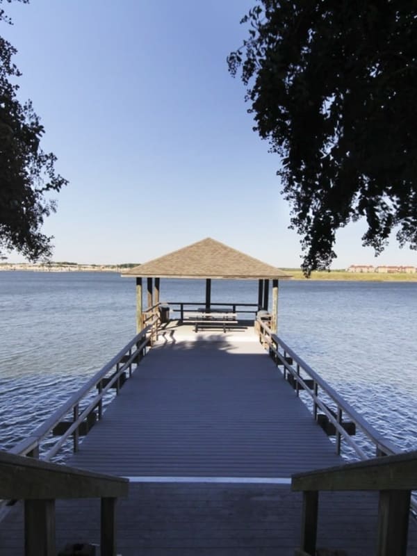 Fishing pier at Villa du Lac Apartment Homes in Slidell, Louisiana