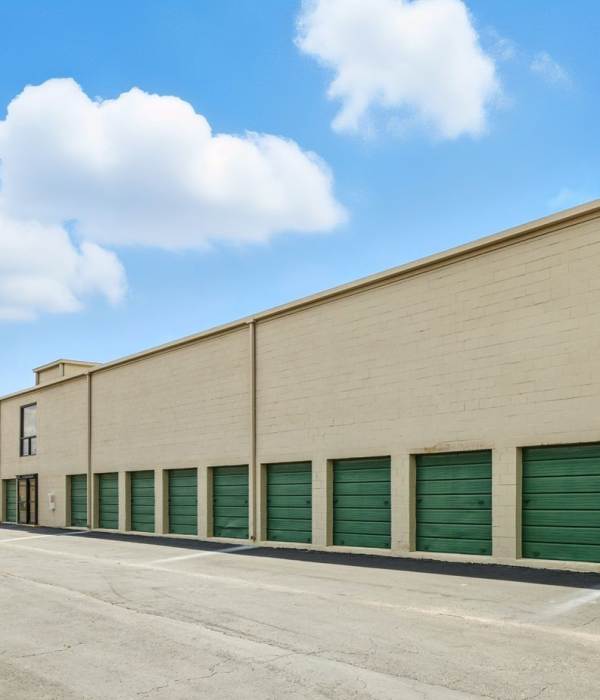 Secure lockers facility at Storage Hub - Broadway in San Antonio,Texas