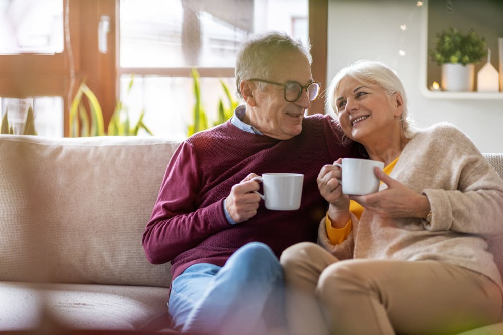 A couple enjoying coffee at The Pinnacle in Plymouth Meeting, Pennsylvania