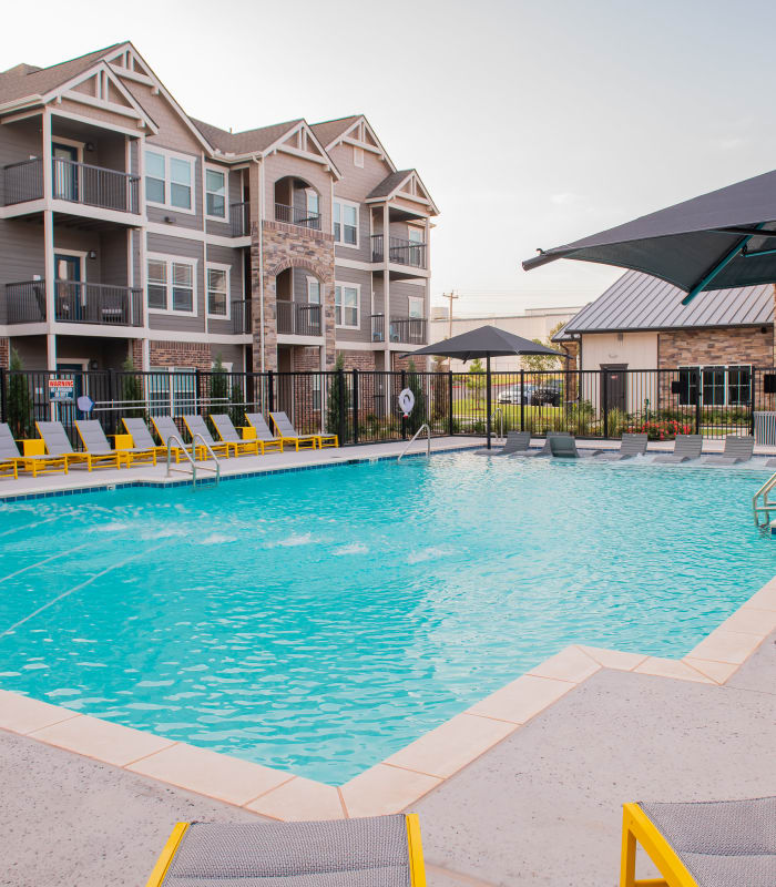 Large swimming pool at Artisan Crossing in Norman, Oklahoma