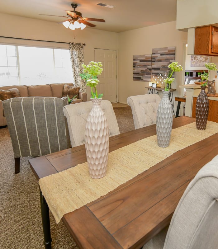 Dining room at Sheridan Pond in Tulsa, Oklahoma