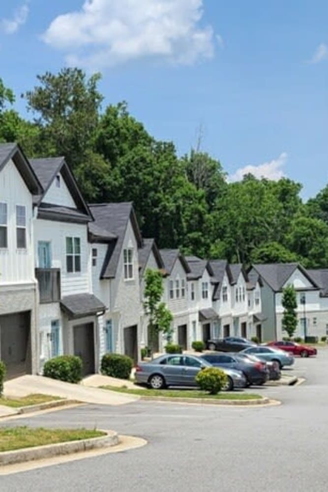 Exterior of Overlook at Sugar Hill in Buford, Georgia