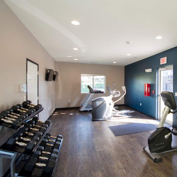 Well-equipped fitness center at Walnut Lake in Urbandale, Iowa