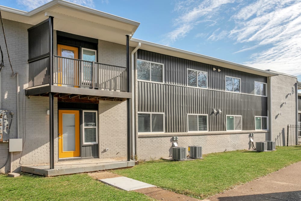 Quality exterior at Gibson Creek Apartments in Madison, Tennessee