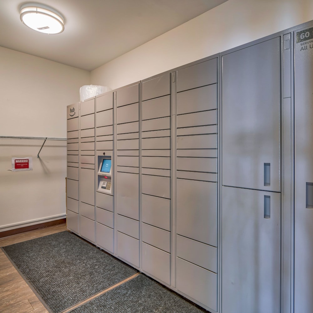 Package lockers at 60 Mansfield Road, New London, Connecticut