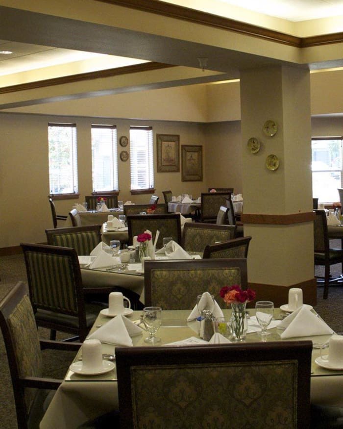 Full-Service Dining at The Springs at Mill Creek in The Dalles, Oregon
