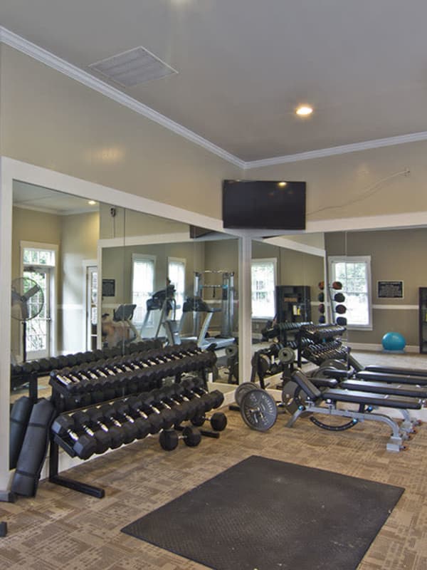 Enjoy our on-site fitness center at The Woods at Polaris Parkway in Westerville, OH